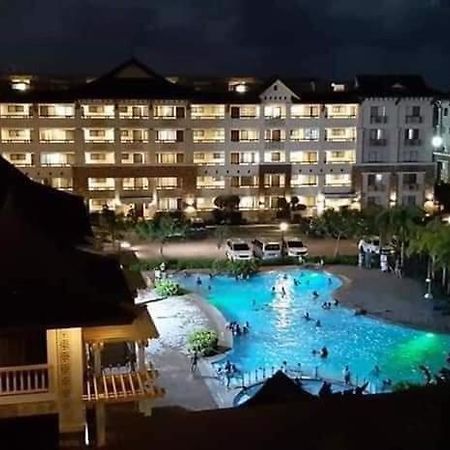 Cozy 2Br With Free Pool Beside Sm City Mall Davao City Esterno foto