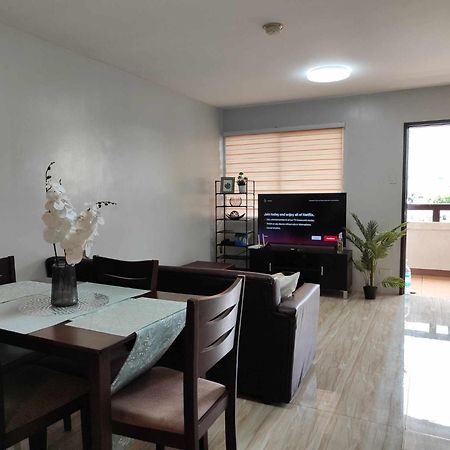 Cozy 2Br With Free Pool Beside Sm City Mall Davao City Camera foto