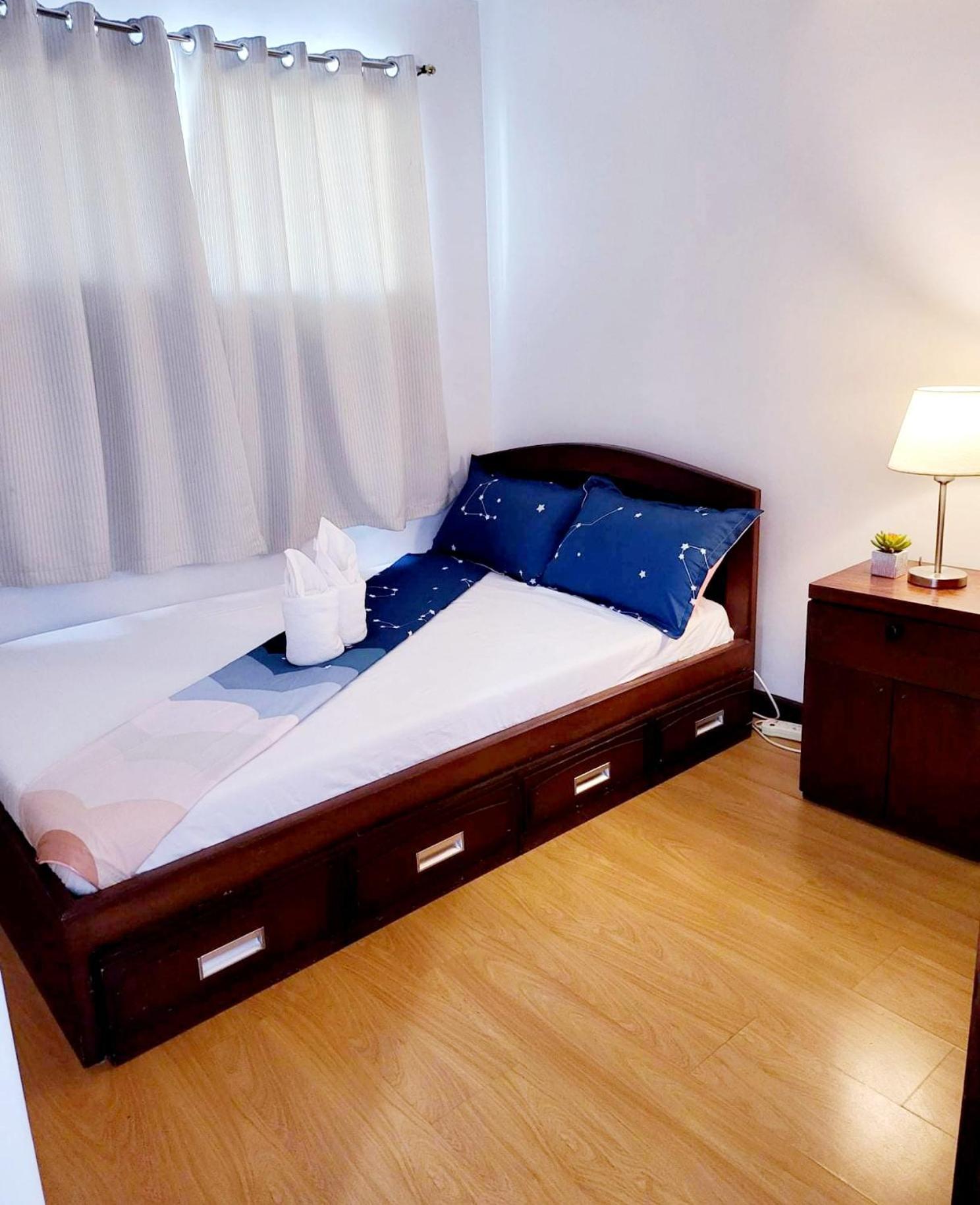 Cozy 2Br With Free Pool Beside Sm City Mall Davao City Esterno foto